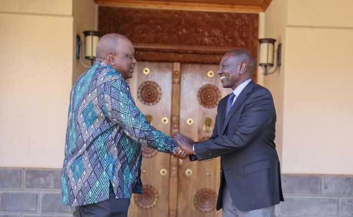 Ruto Thanks Uhuru For Peacefully Handing Over Power