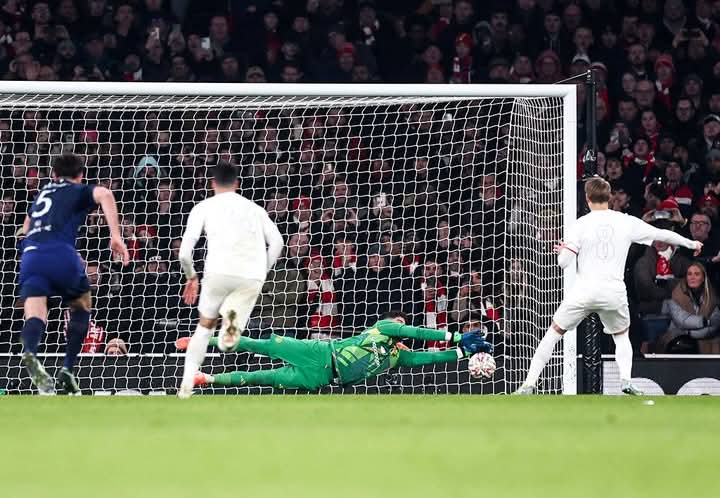 10-man Manchester United gun down Gunners, eliminate Arsenal from the FA Cup