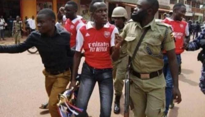 Most thieves wear Arsenal jerseys