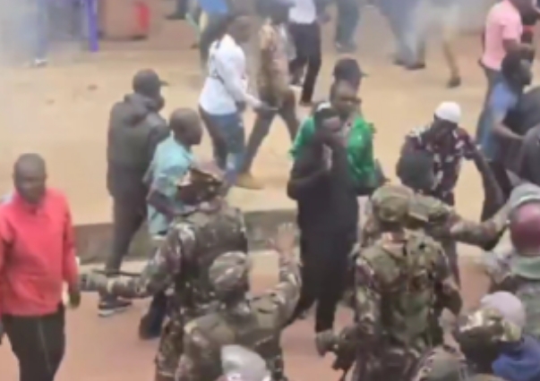 Chaos, Teargas as Gor Mahia holds elections at Nyayo stadium