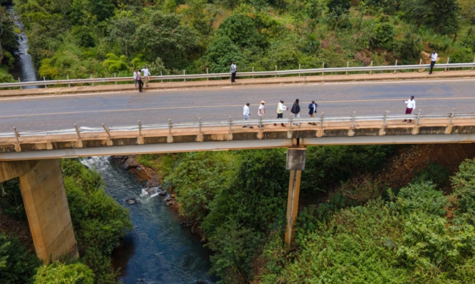 KeNHA opens Sh7 billion tender to rebuild Nithi bridge