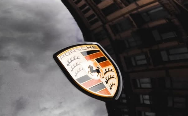 Porsche abandons EV battery plans as European carmakers struggle