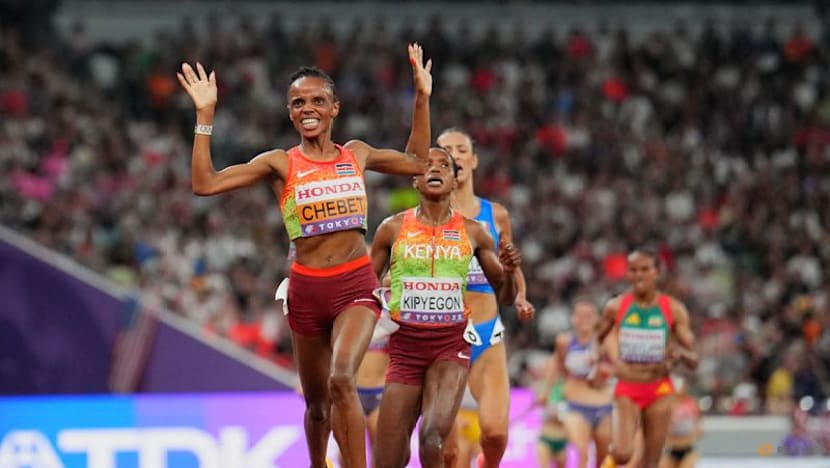 Beatrice Chebet beats Faith Kipyegon to Win 5000m Gold - Complete double