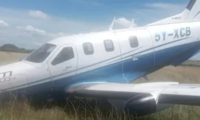 Panic in Maasai Mara as aircraft skids off runway after landing failure